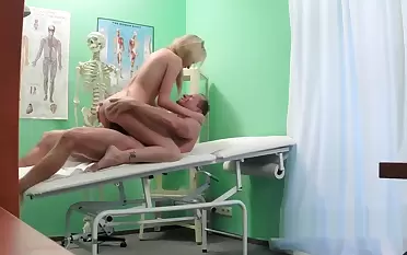 Hot blonde patient fucks the brush doctor